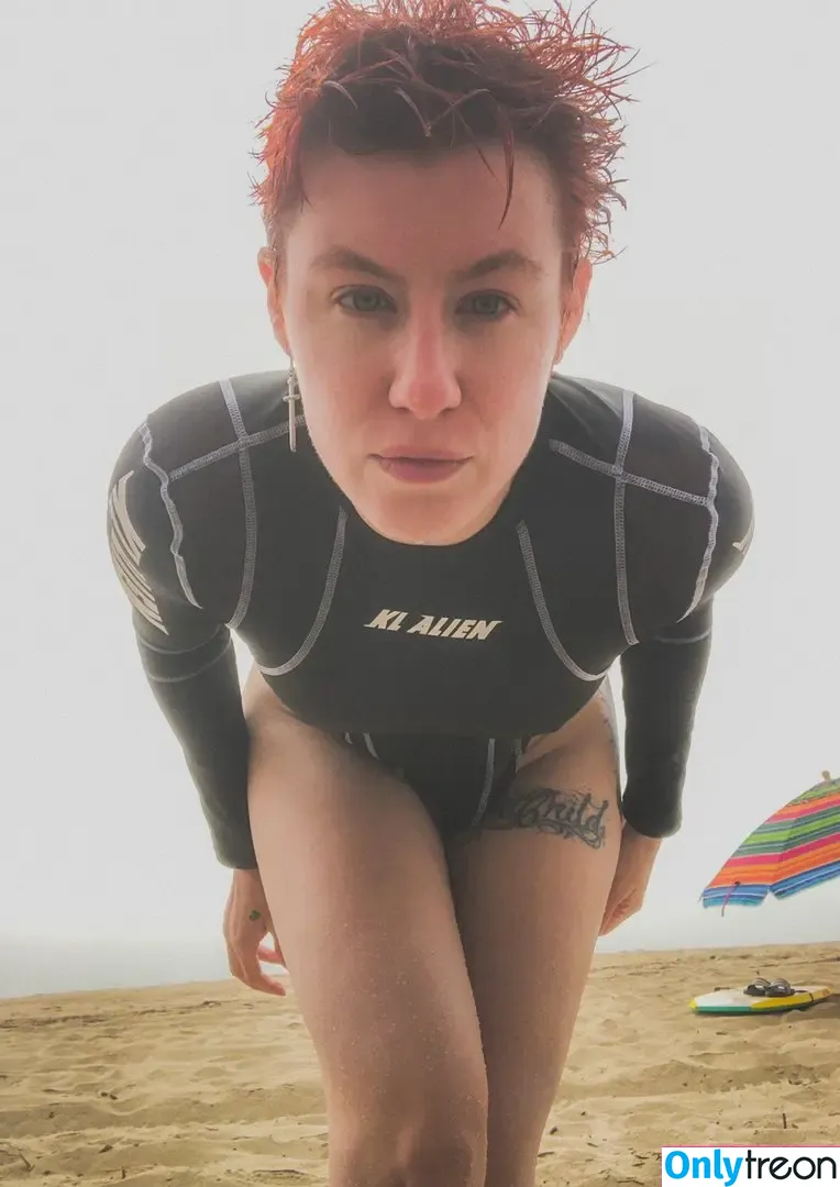 Comicbookgirl19 nude photo #0052 (DanikaXIX / pirateflagnislandgirl)