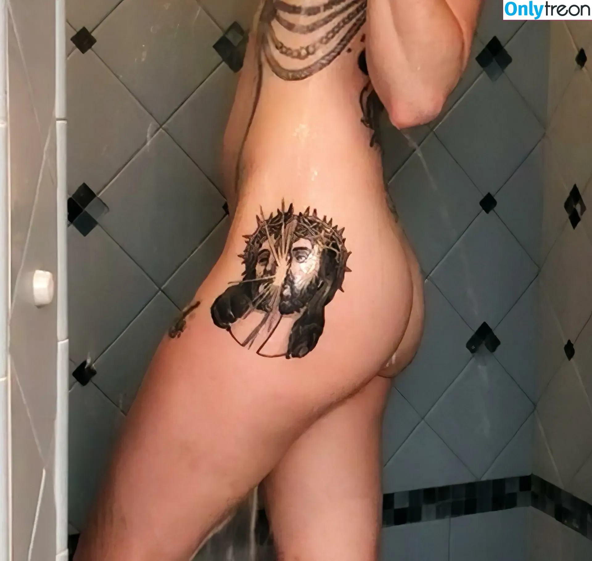 Comicbookgirl19 nude photo #0118 (DanikaXIX / pirateflagnislandgirl)