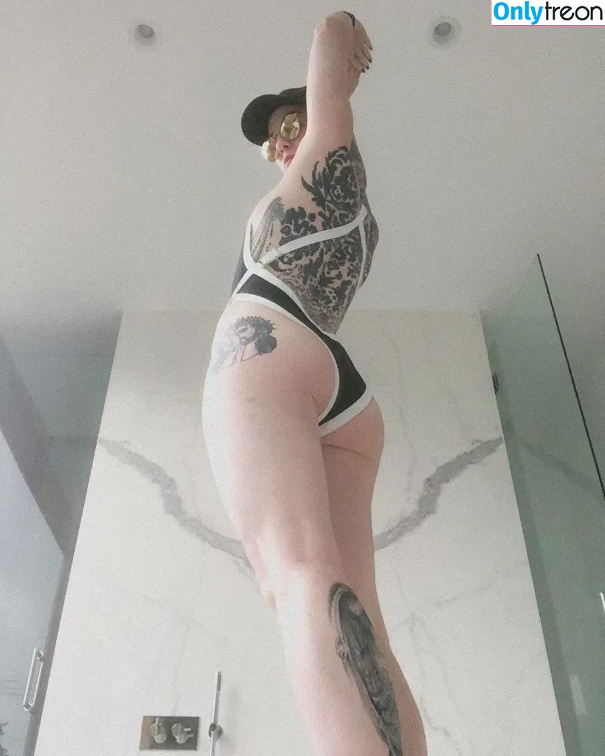 Comicbookgirl19 nude photo #0152 (DanikaXIX / pirateflagnislandgirl)