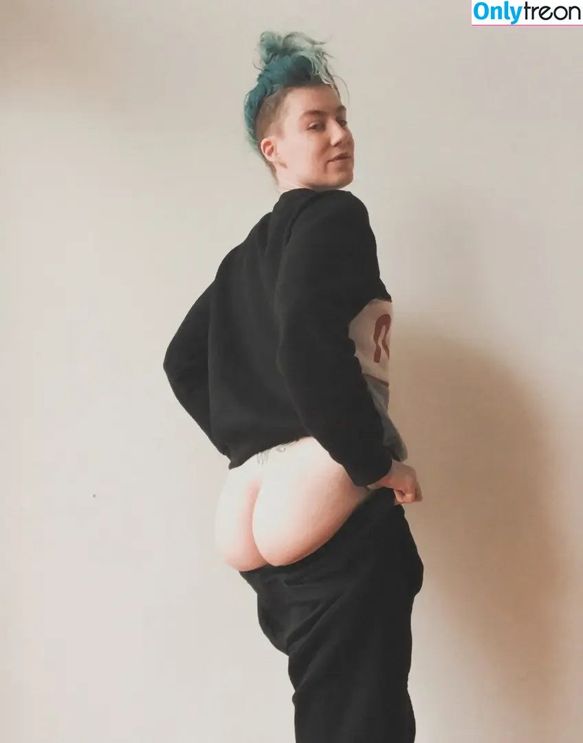 Comicbookgirl19 nude photo #0167 (DanikaXIX / pirateflagnislandgirl)