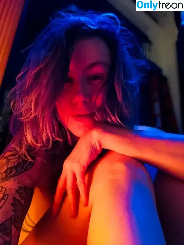 Comicbookgirl19 nude photo #0219 (DanikaXIX / pirateflagnislandgirl)
