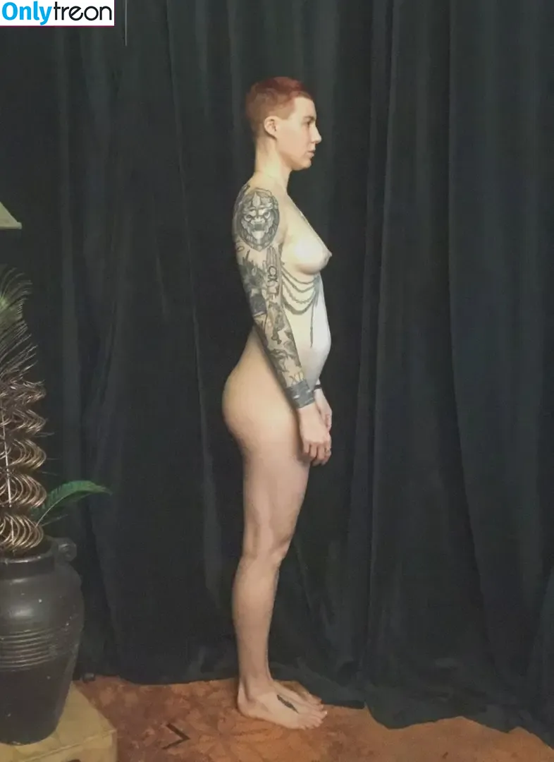 Comicbookgirl19 nude photo #0246 (DanikaXIX / pirateflagnislandgirl)