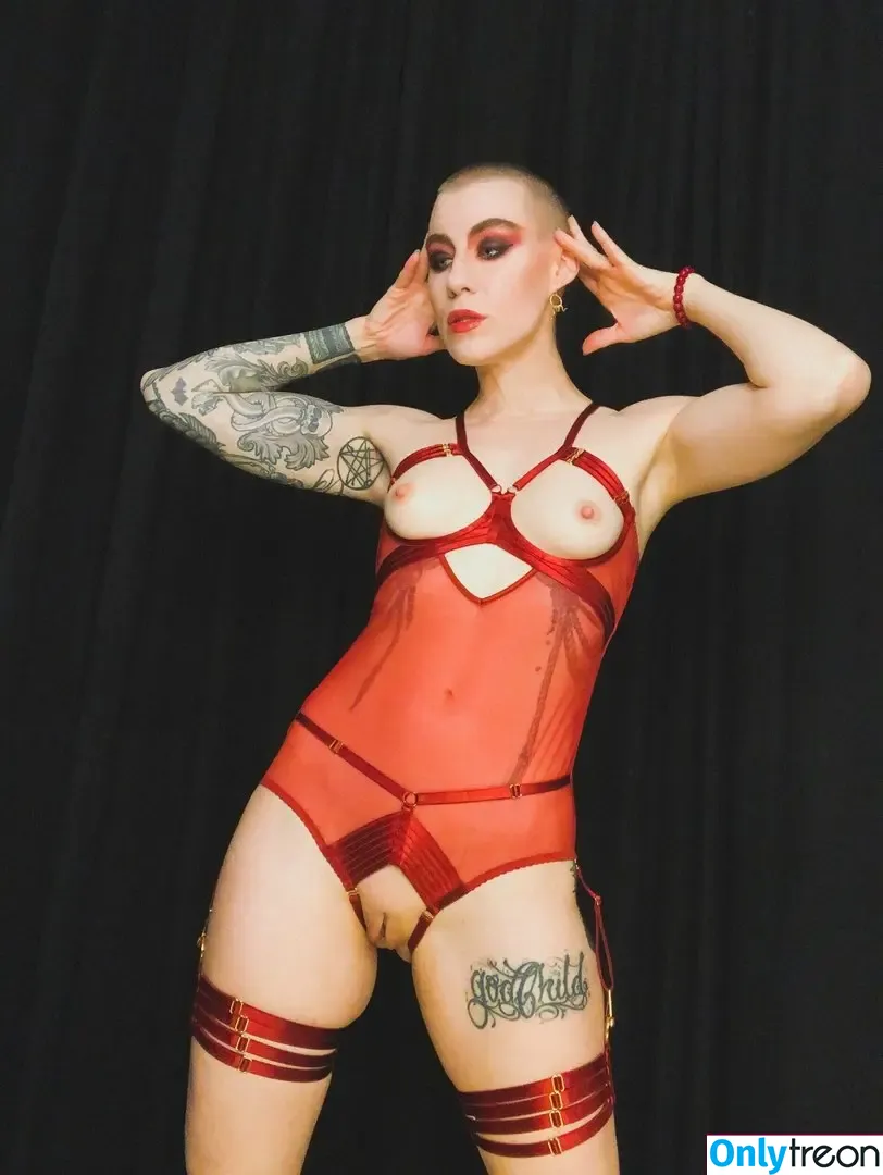 Comicbookgirl19 nude photo #0274 (DanikaXIX / pirateflagnislandgirl)