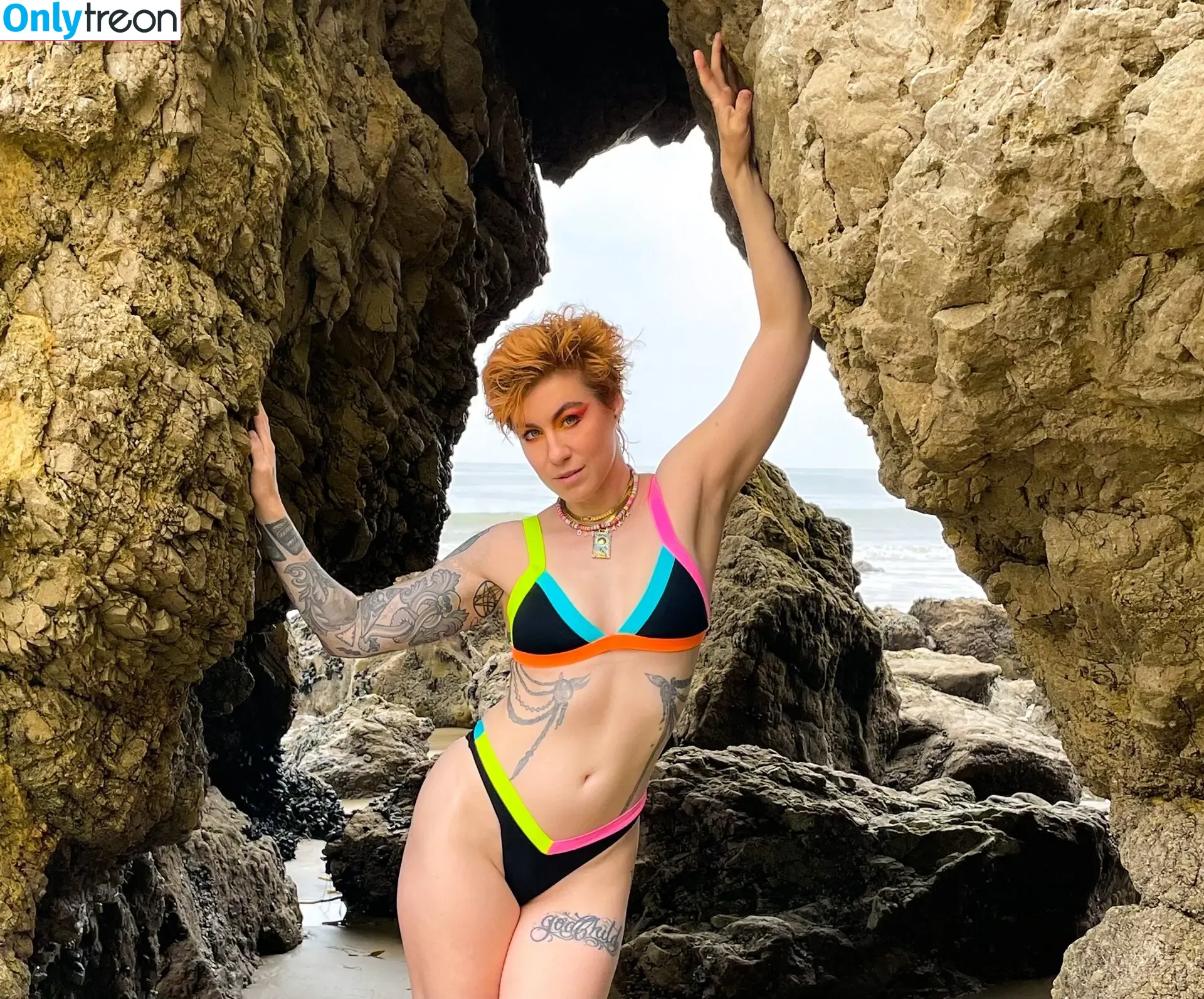 Comicbookgirl19 nude photo #0708 (DanikaXIX / pirateflagnislandgirl)