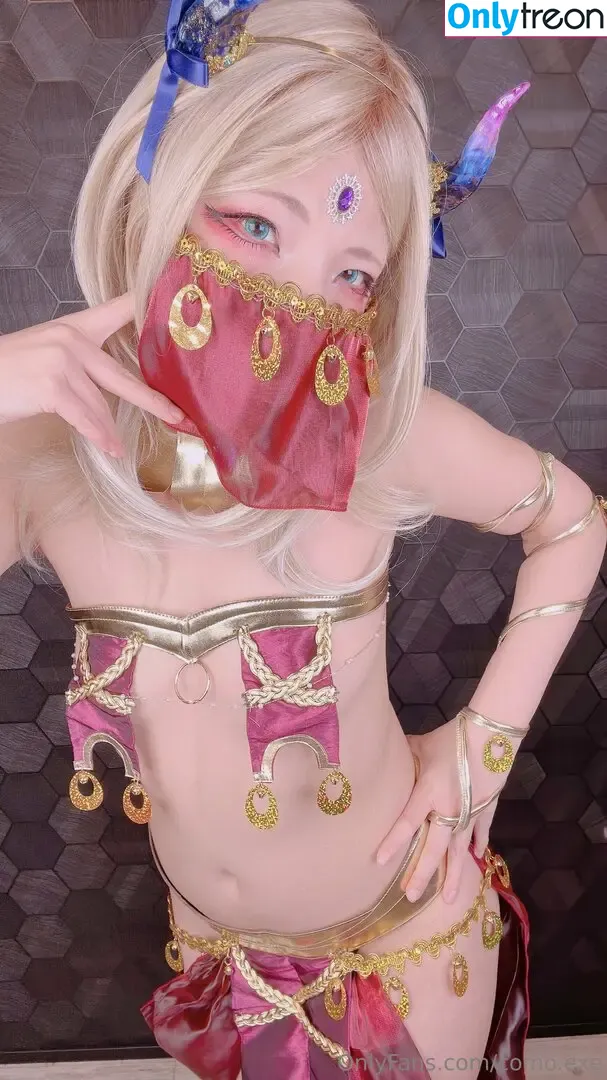 como.exe nude photo #0649 (Comonun / hitori.exe)