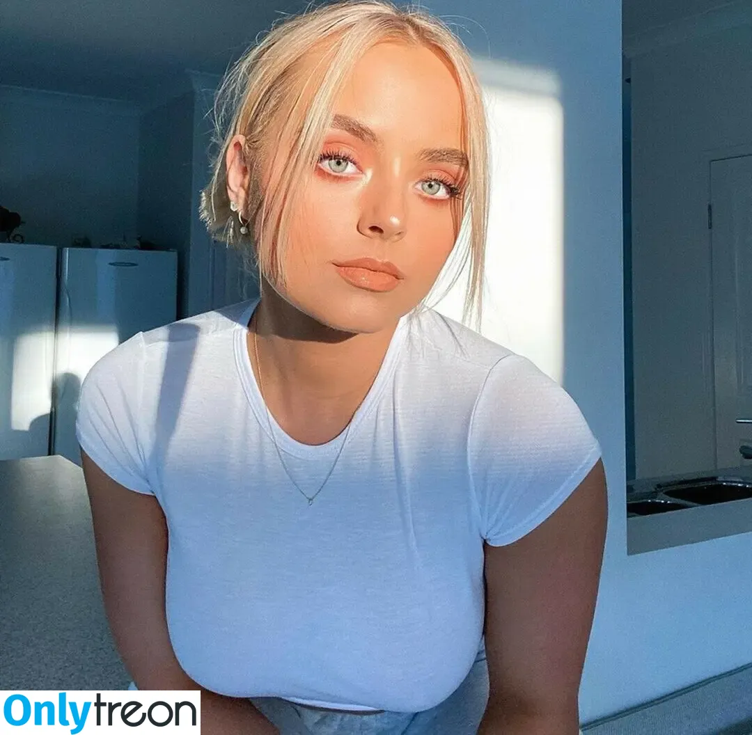 Conagh Kathleen nude photo #0023 (conagh_kat)