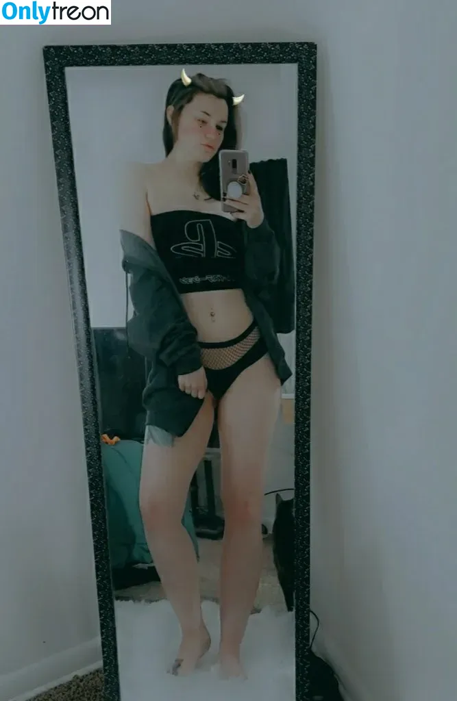 ConcealedBones nude photo #0033 (ConcealedBones)