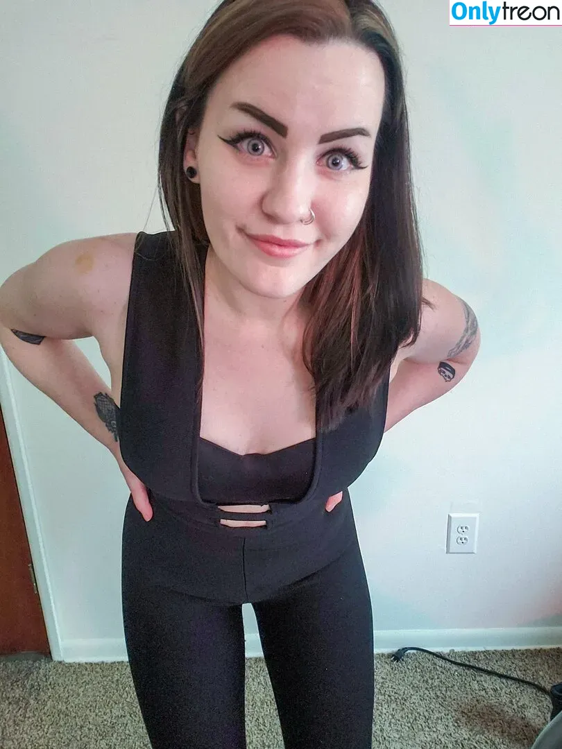 ConcealedBones nude photo #0056 (ConcealedBones)