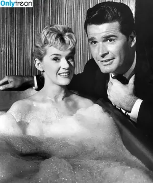 Connie Stevens / theconniestevens nude photo #0052