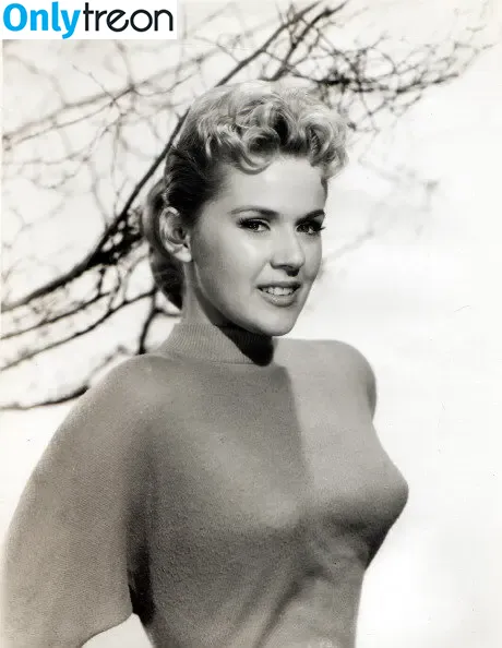Connie Stevens nude photo #0028 (theconniestevens)