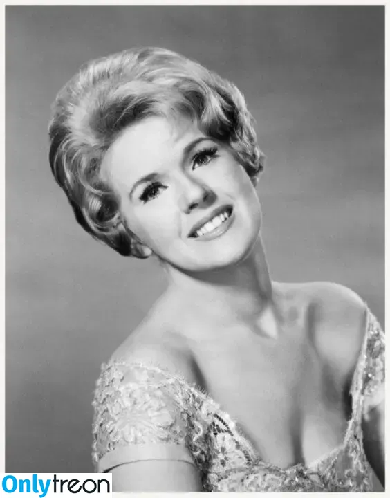 Connie Stevens nude photo #0047 (theconniestevens)
