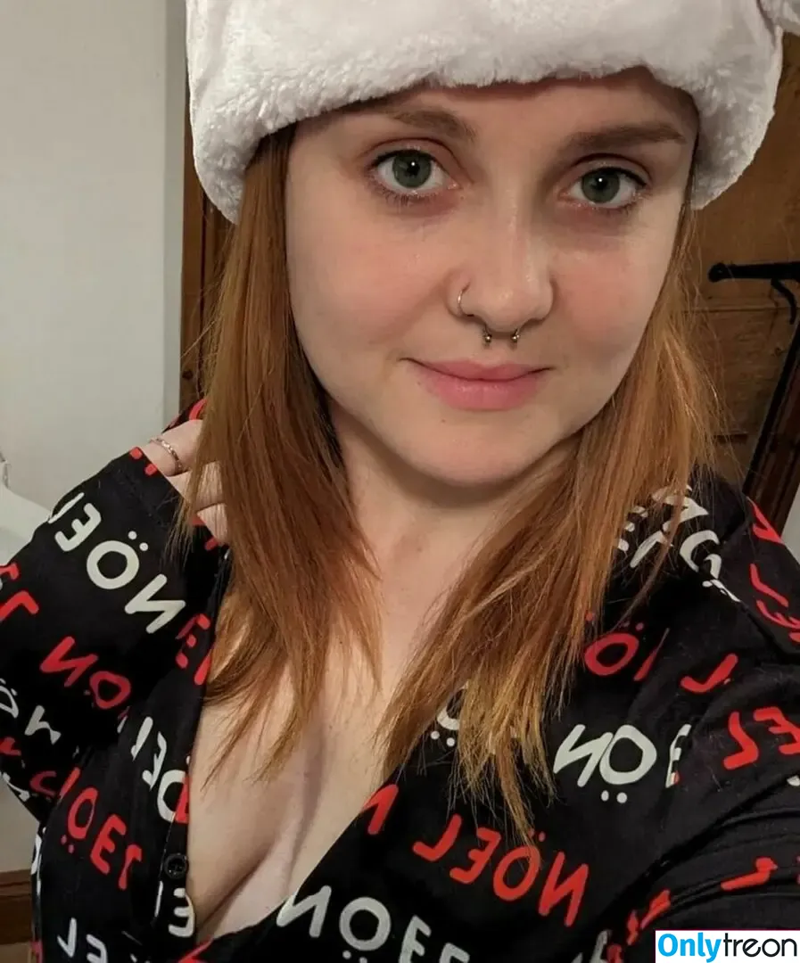 constanceflame nude photo #0101 (girlnxtdoorconnie)