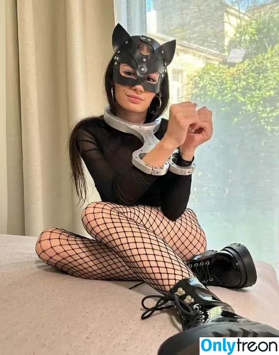 ContentLittle nude photo #0001 (Doris Bound / latex_doris / litlle_doris)