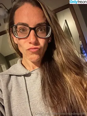 Convincedmom4u / the.becktriplets nude photo #0030