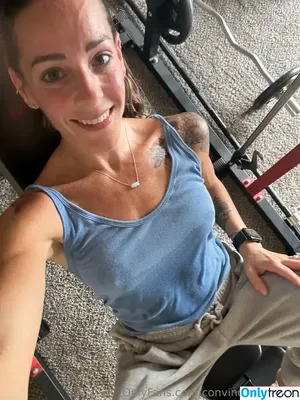 Convincedmom4u / the.becktriplets nude photo #0047