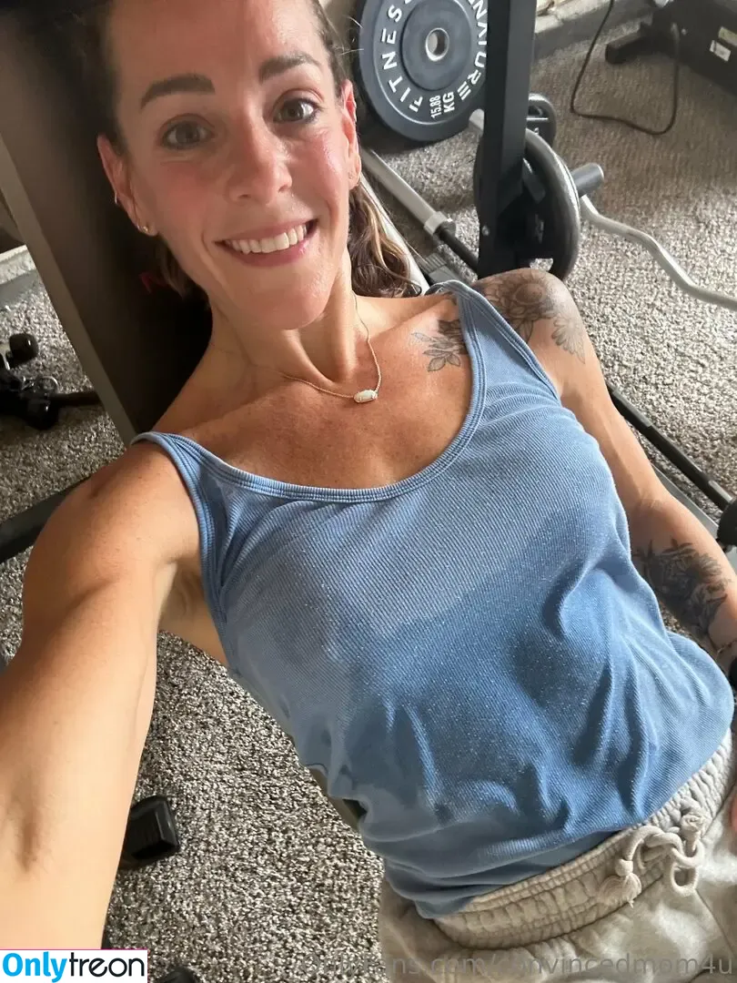 Convincedmom4u nude photo #0048 (the.becktriplets)