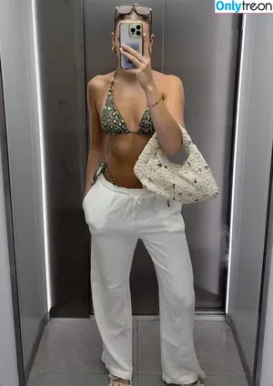 Cora Niemeyer / cora.nie nude photo #0120