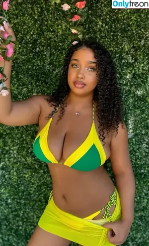 Corie Rayvon / CorieRayvon nude photo #0022