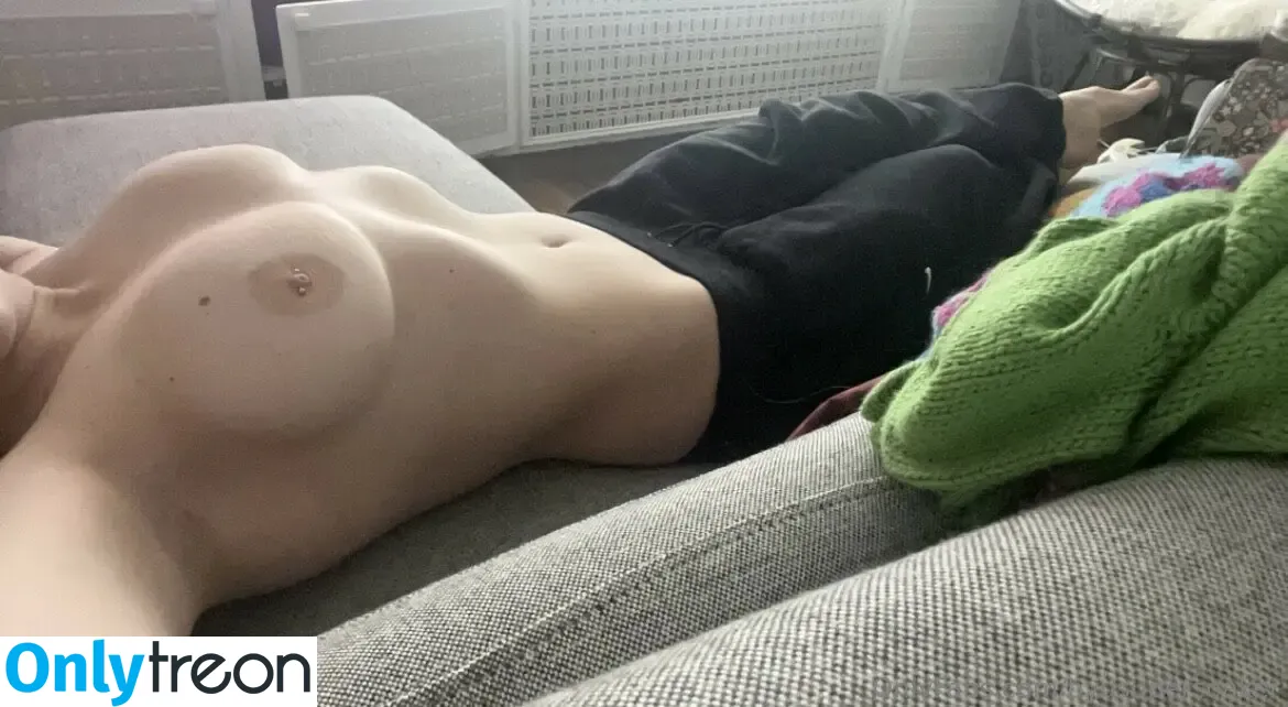 Coriinthehaus nude photo #0002 (Boob Dylan / Colorado standup comedian / byusupersoaker / cori dech)