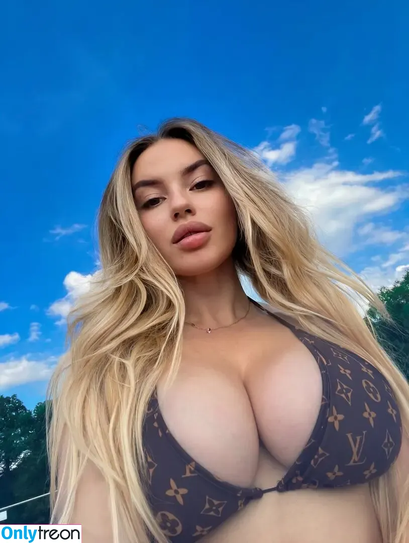 Cornel Kelios nude photo #0008 (cornelkelios)