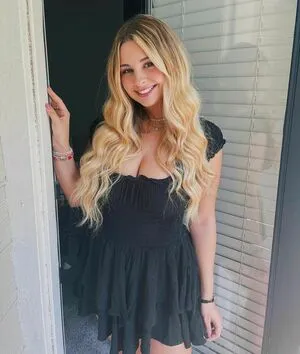 Corrina M / corinnakopf / corrinamehiel nude photo #0044