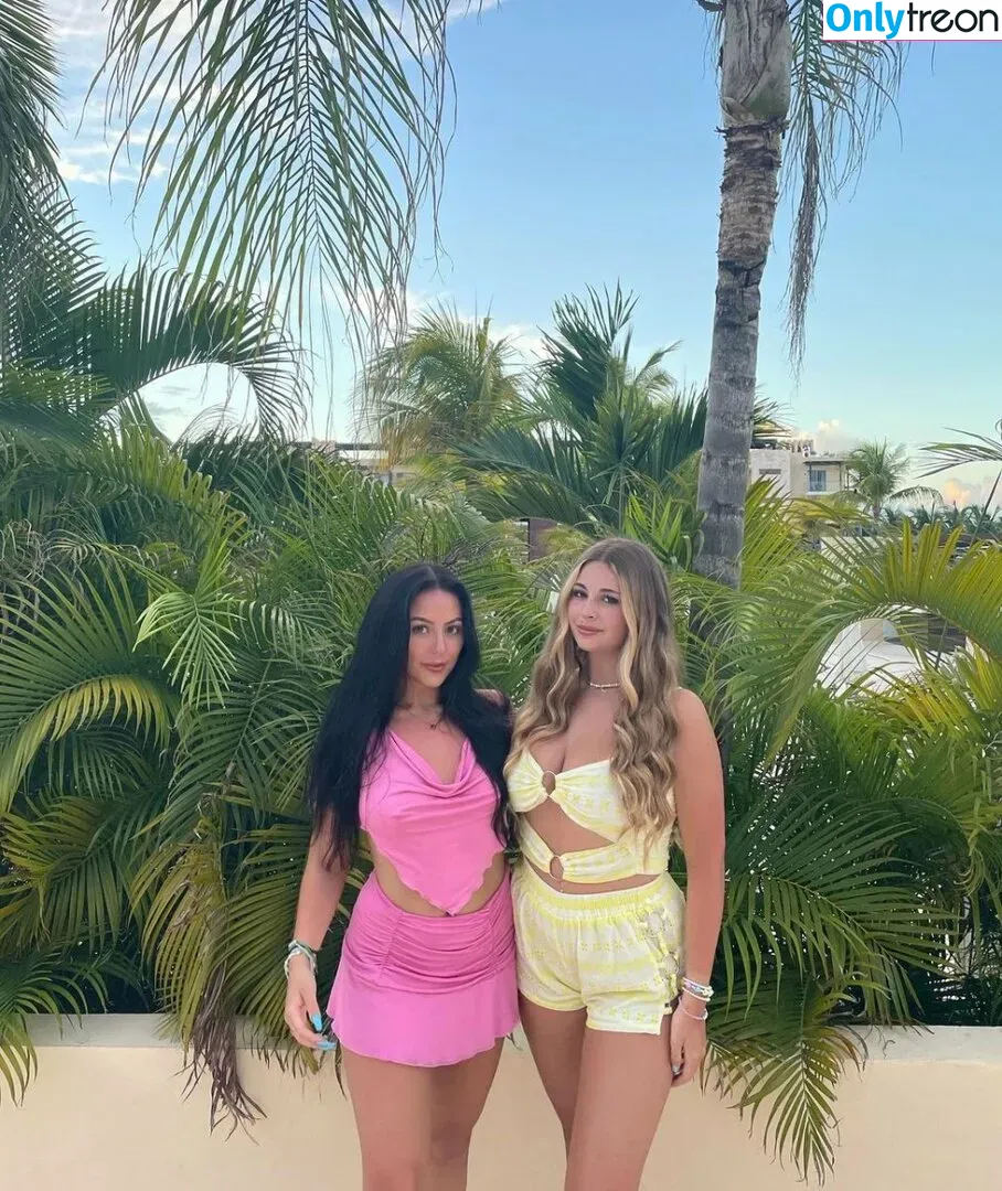 Corrina M nude photo #0029 (corinnakopf / corrinamehiel)