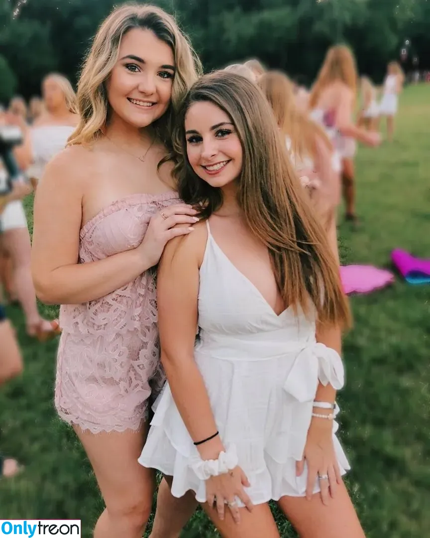 Corrina M nude photo #0093 (corinnakopf / corrinamehiel)