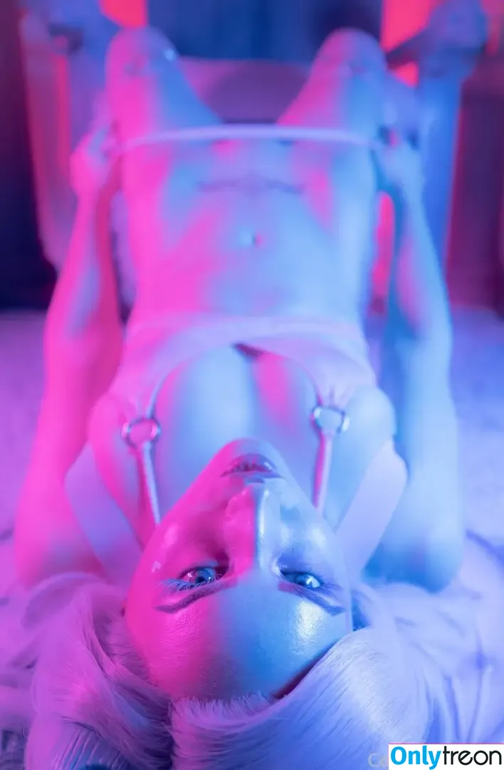 Cosmicbroccoli nude photo #0006 (C0smicbr0ccoli / cosmic.broccoli_)