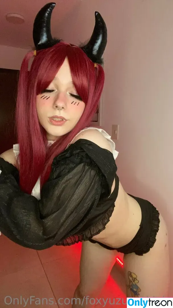 cosplayfoxyuzumaki nude photo #0007 (foxyuuki_cosplay)
