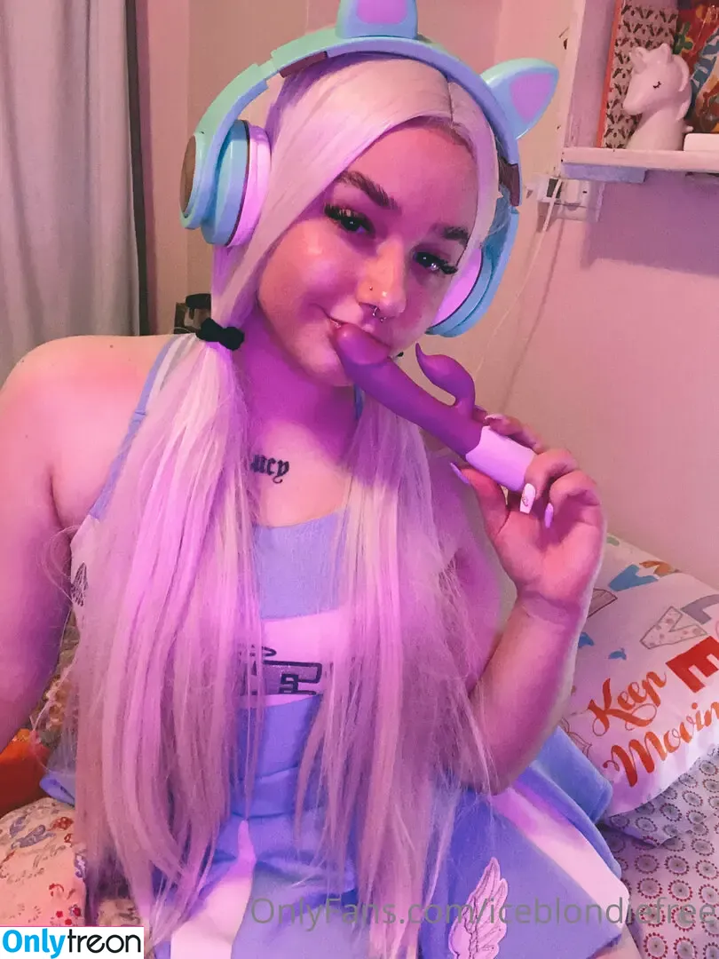 cosplayfoxyuzumaki nude photo #0049 (foxyuuki_cosplay)