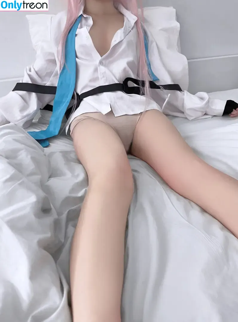 cosyu1231 nude photo #0040 (Koto / studiokoto)