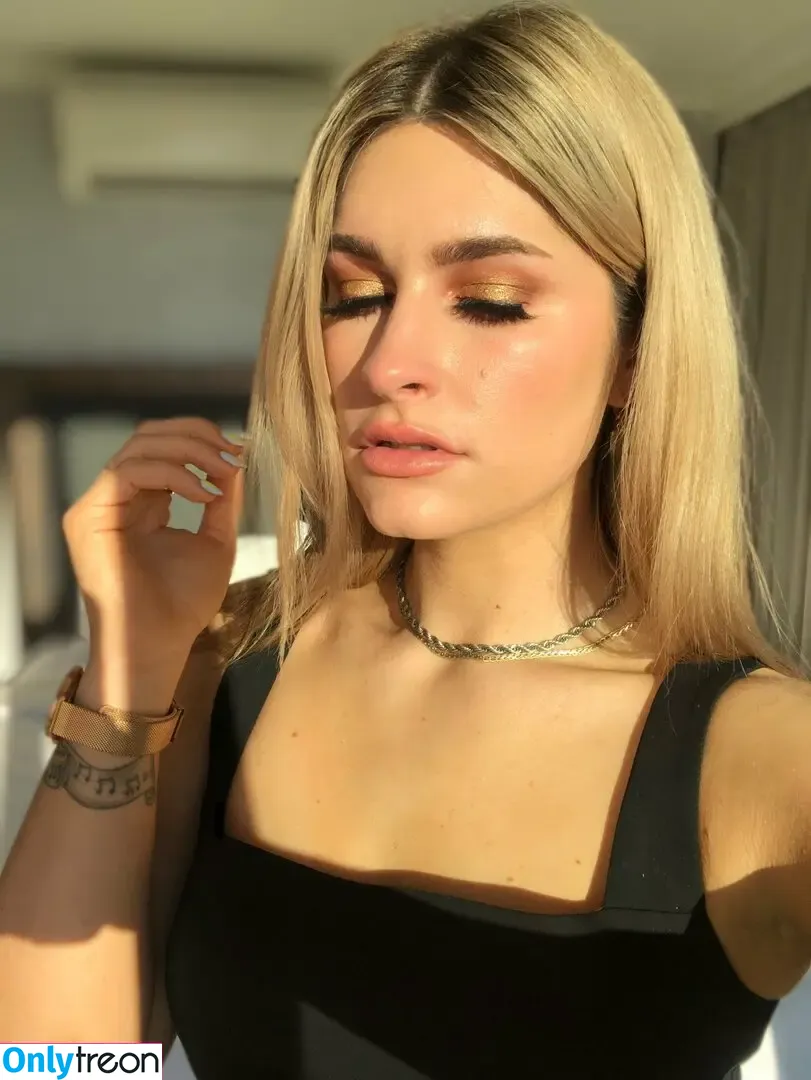 Courtney LaPlante nude photo #0114 (Spiritbox Singer / courtneylaplante)
