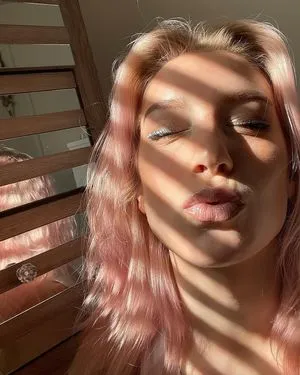 Courtney Miller / co_mill / pikagurlx / typicalvlogs nude photo #0010