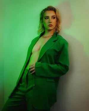 Courtney Miller / co_mill / pikagurlx / typicalvlogs nude photo #0015