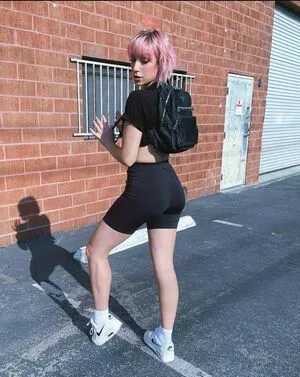 Courtney Miller / co_mill / pikagurlx / typicalvlogs nude photo #0042