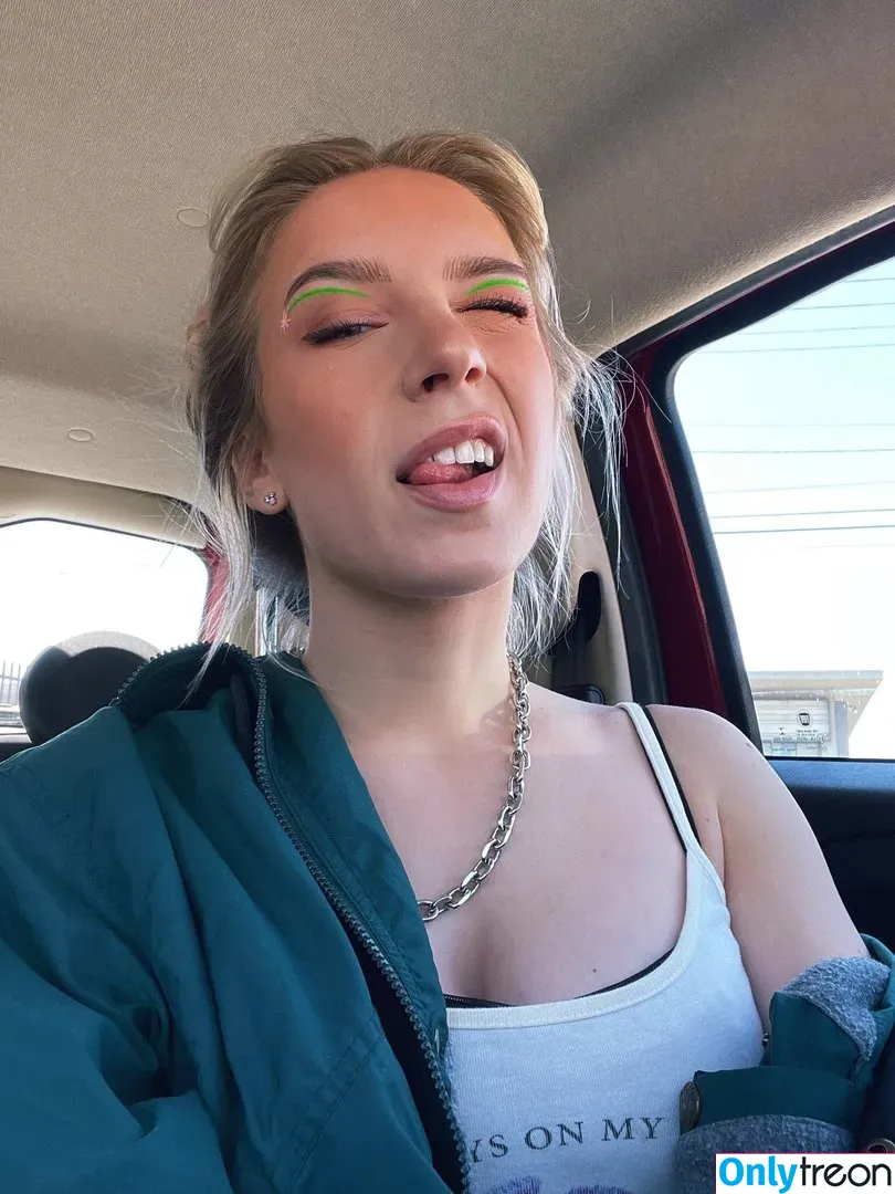 Courtney Miller nude photo #0007 (co_mill / pikagurlx / typicalvlogs)