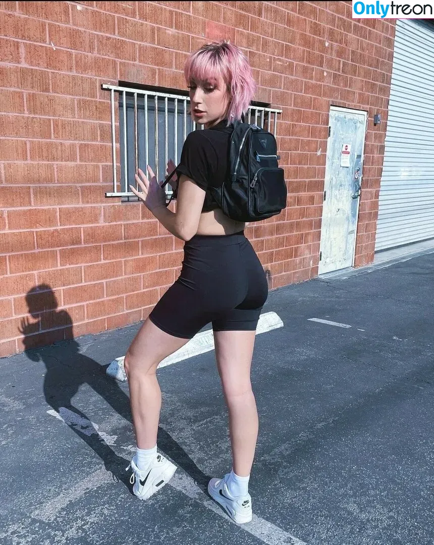 Courtney Miller nude photo #0042 (co_mill / pikagurlx / typicalvlogs)