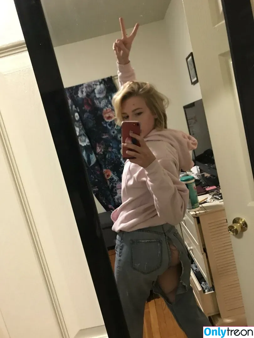 Courtney Miller nude photo #0092 (co_mill / pikagurlx / typicalvlogs)