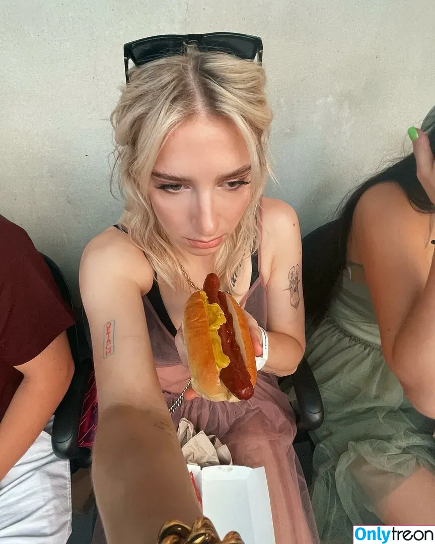 Courtney Miller nude photo #0274 (co_mill / pikagurlx / typicalvlogs)