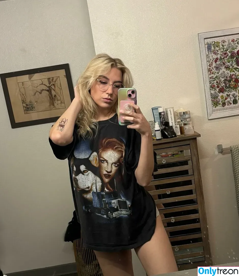 Courtney Miller nude photo #0348 (co_mill / pikagurlx / typicalvlogs)