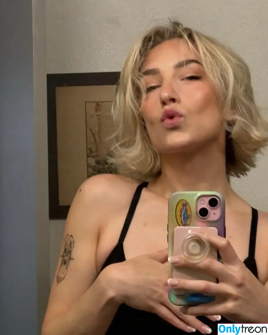 Courtney Miller nude photo #0454 (co_mill / pikagurlx / typicalvlogs)
