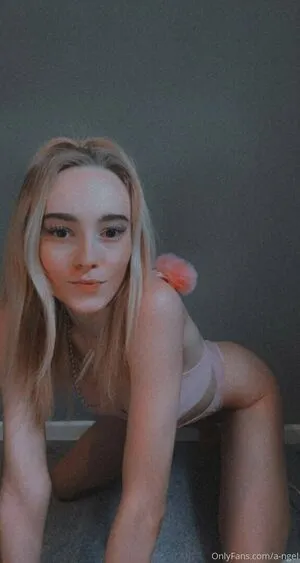 courtneyriverss / courtneyyrivers nude photo #0033