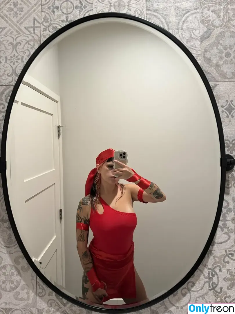 cowgirllaura nude photo #0002 (lauraaadilene)