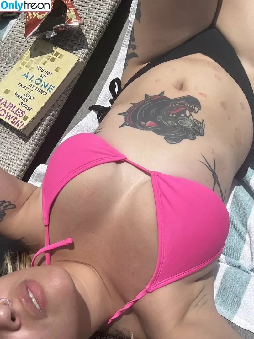 cowgirllaura nude photo #0041 (lauraaadilene)