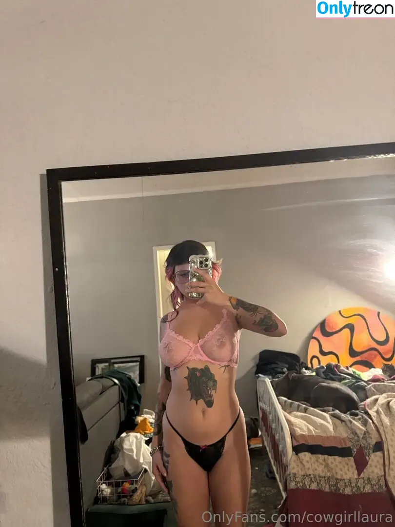 cowgirllaura nude photo #0074 (lauraaadilene)
