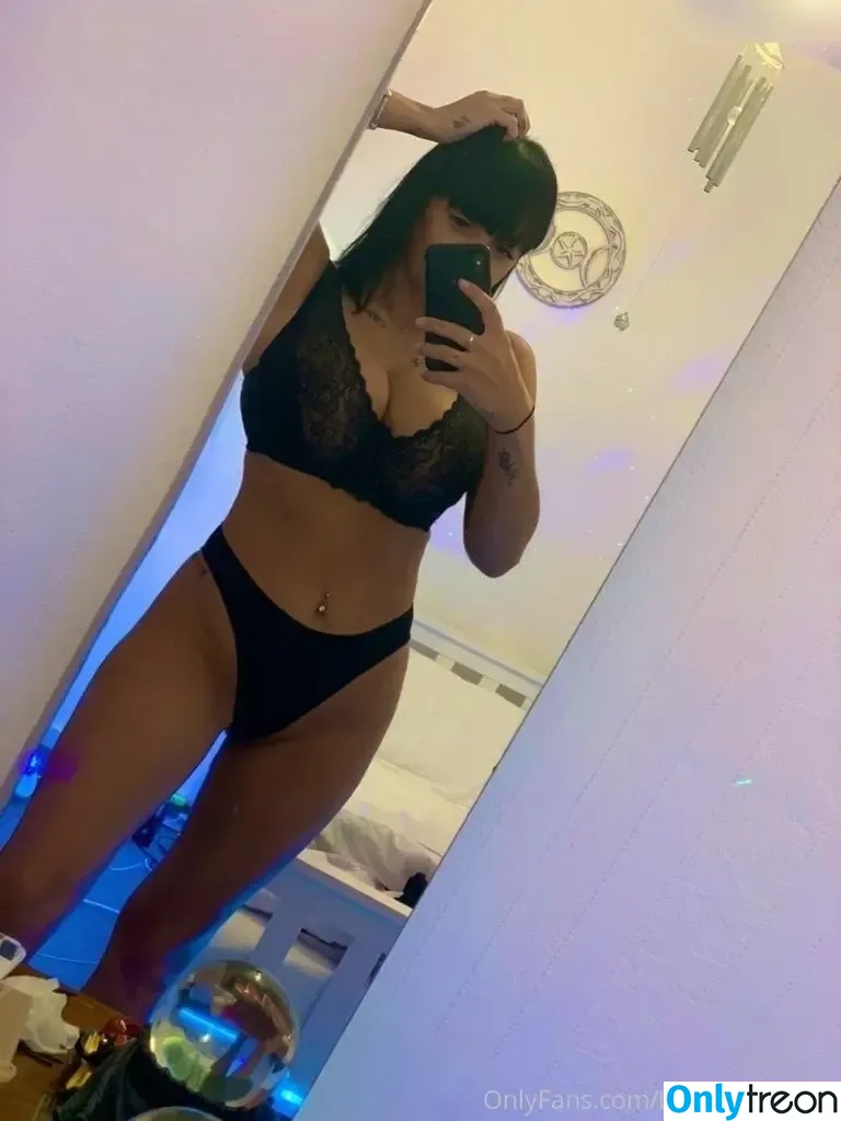 Crazy_Tits nude photo #0006 (bigimplantfans / boobsdelicious)