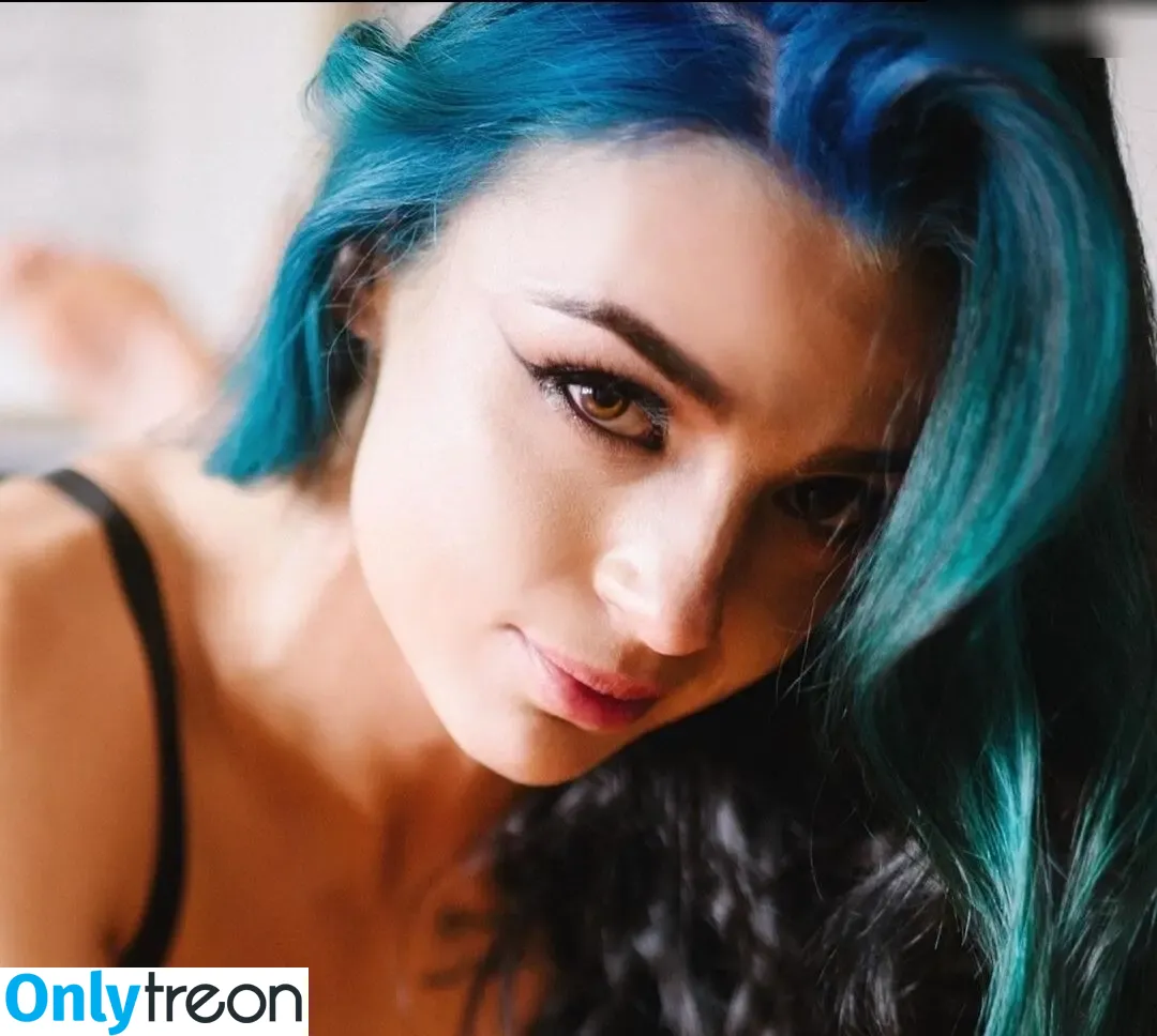 Cremolicious nude photo #0001 (Cremolicious)