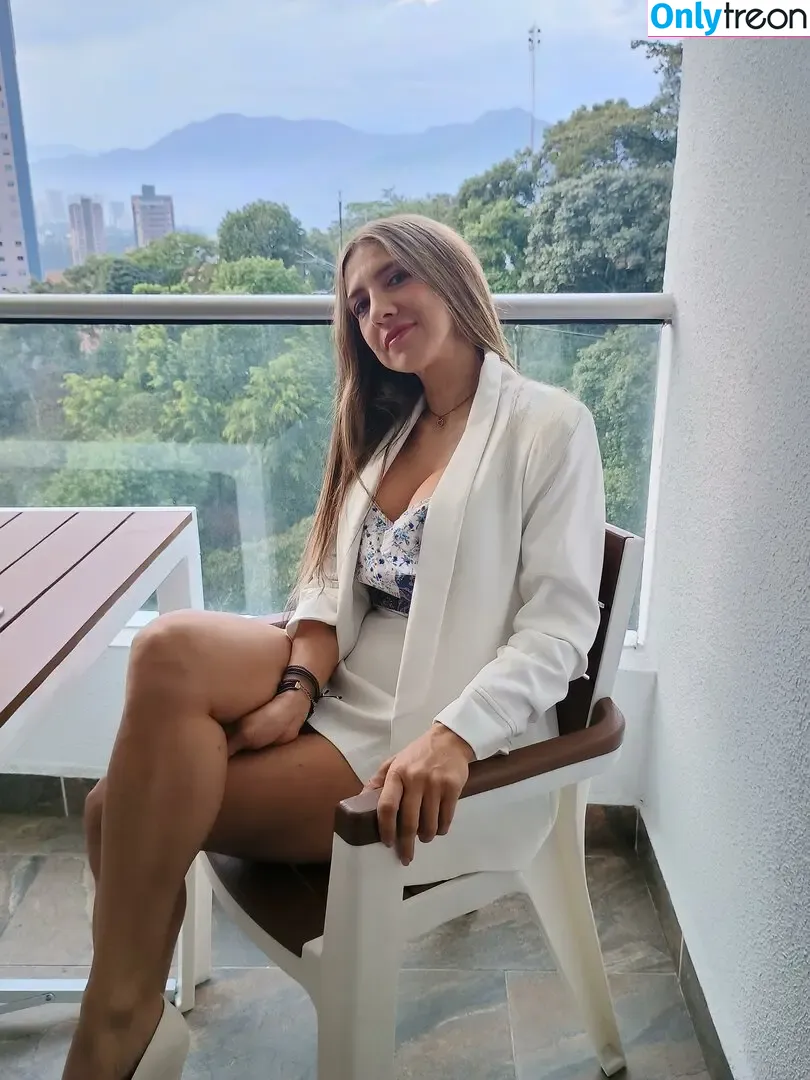 Cristinavegas nude photo #0003 (cristinavegamg)