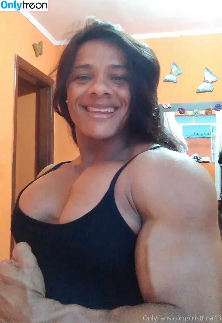 cristtina43 nude photo #0083 (cristtina43)