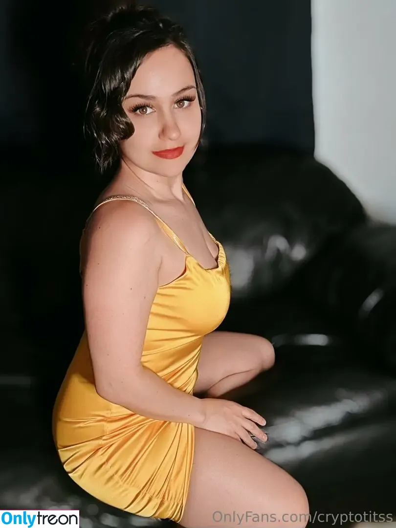 cryptotitss nude photo #0002 (cryptotits)